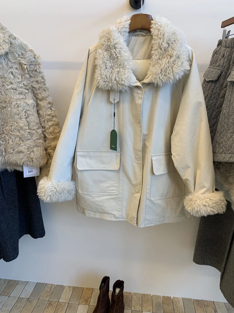 加绒加厚款极简风女公主风休闲连帽短款洋气