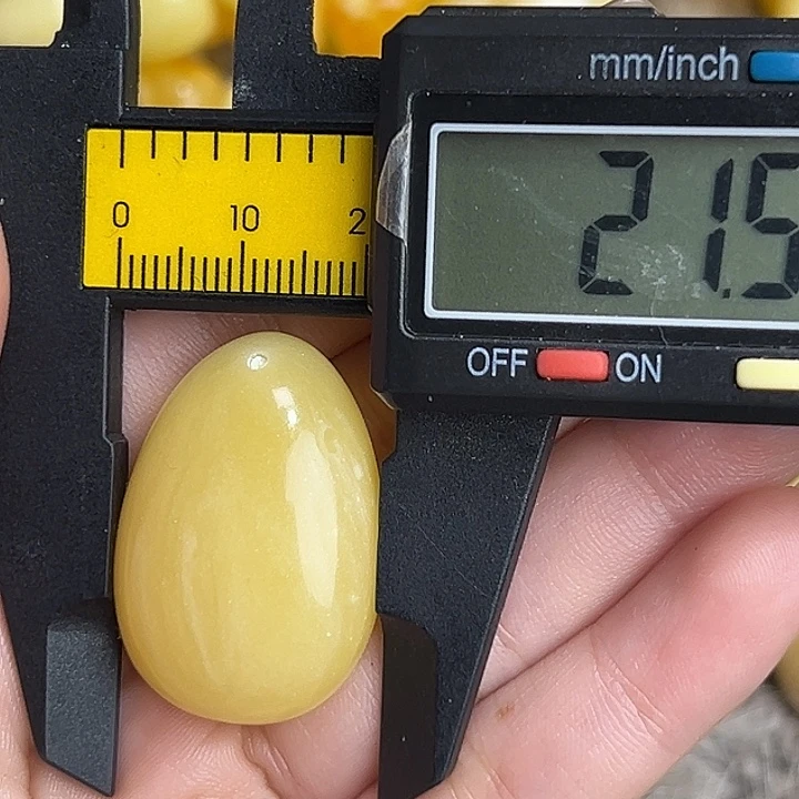 蜜蜡未镶嵌裸石289
