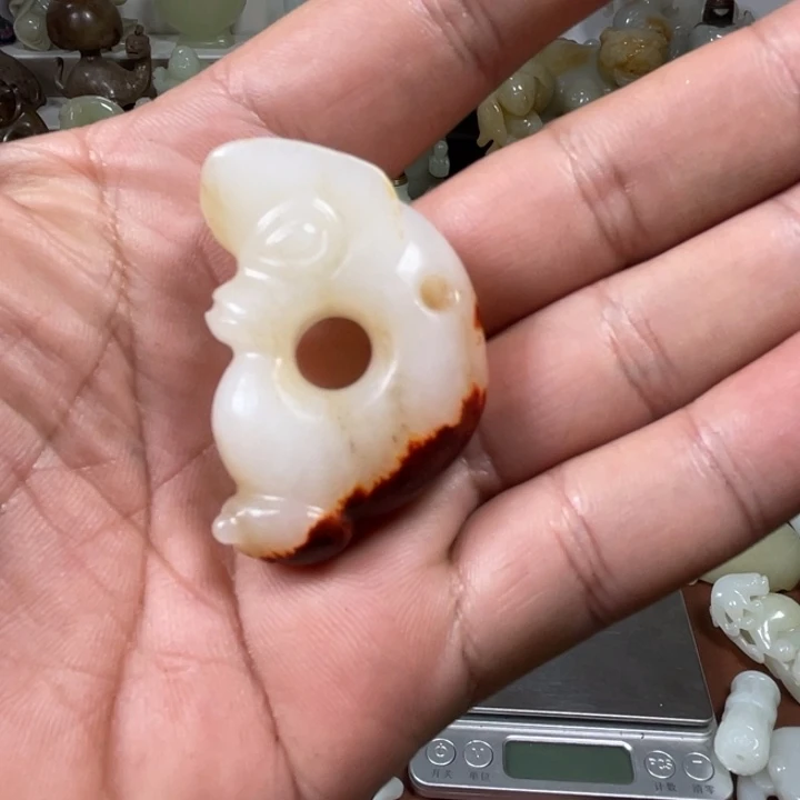 和田玉（糖玉）未镶嵌挂件玉猪龙吊坠挂件