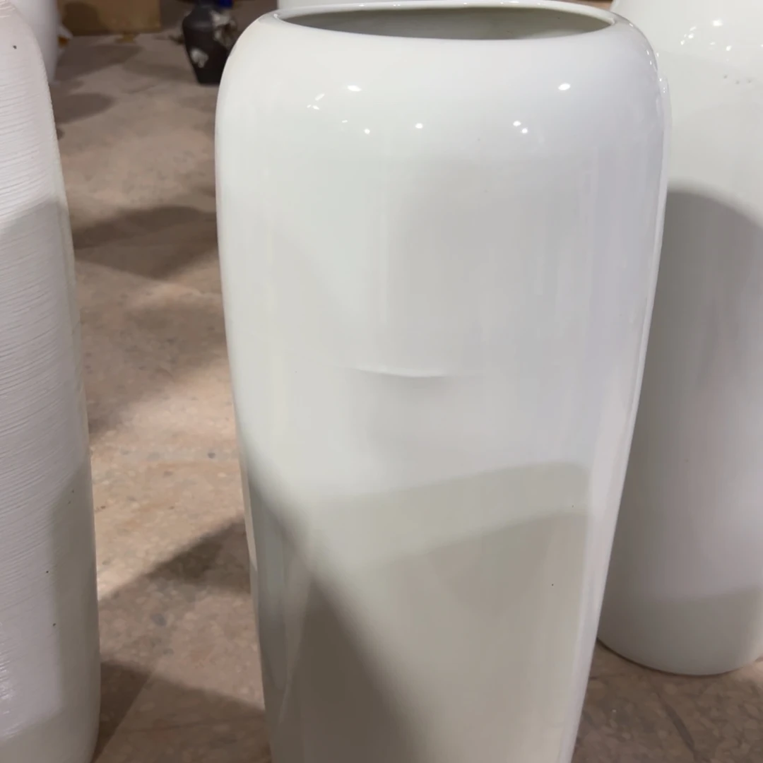 高度60口17无孔瑕疵