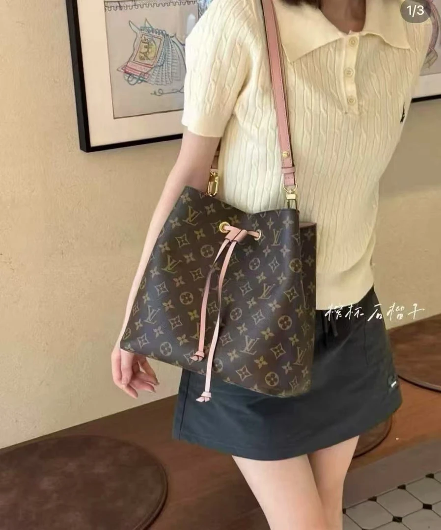 99新 LouisVuitton/路易威登 lv老花粉水桶单肩包/无公价/优品