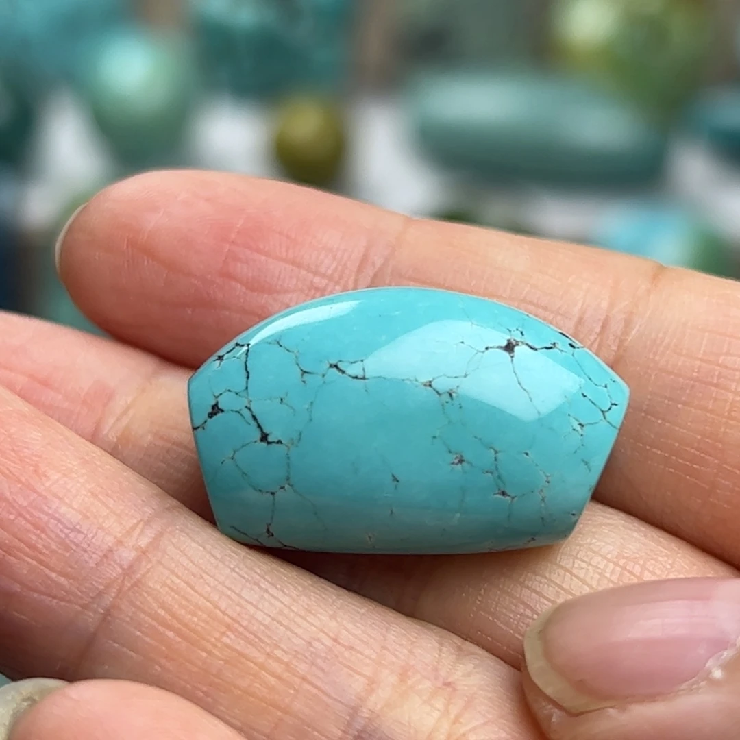 绿松石未镶嵌天然原矿绿松石