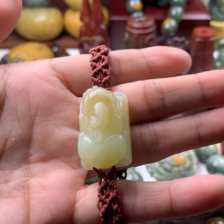 未镶嵌岫岩老玉（透闪石质玉）手链模*源