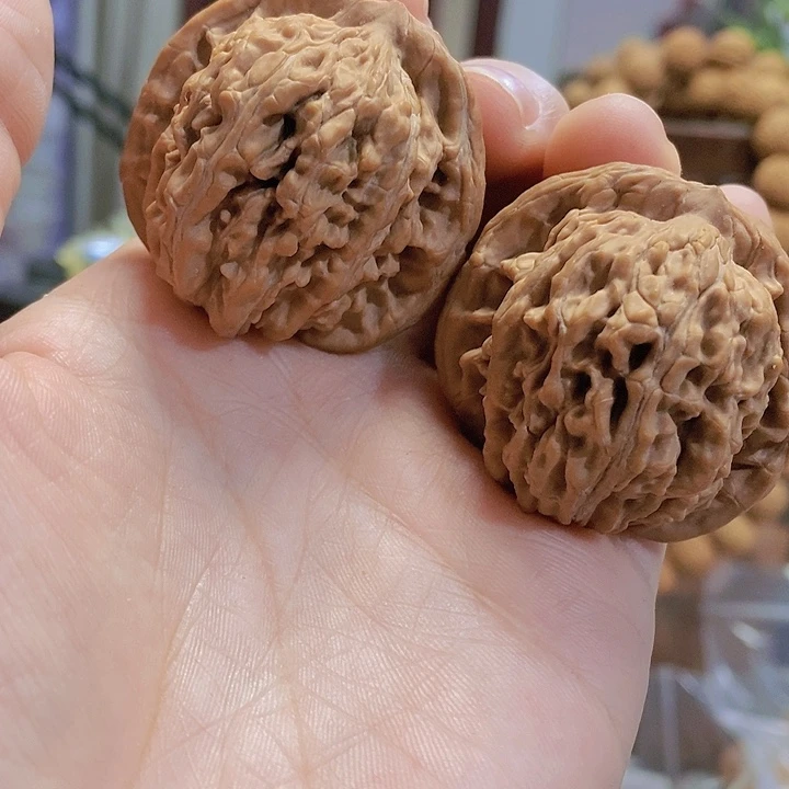 【闪购商品】文玩核桃把件40.5四座楼