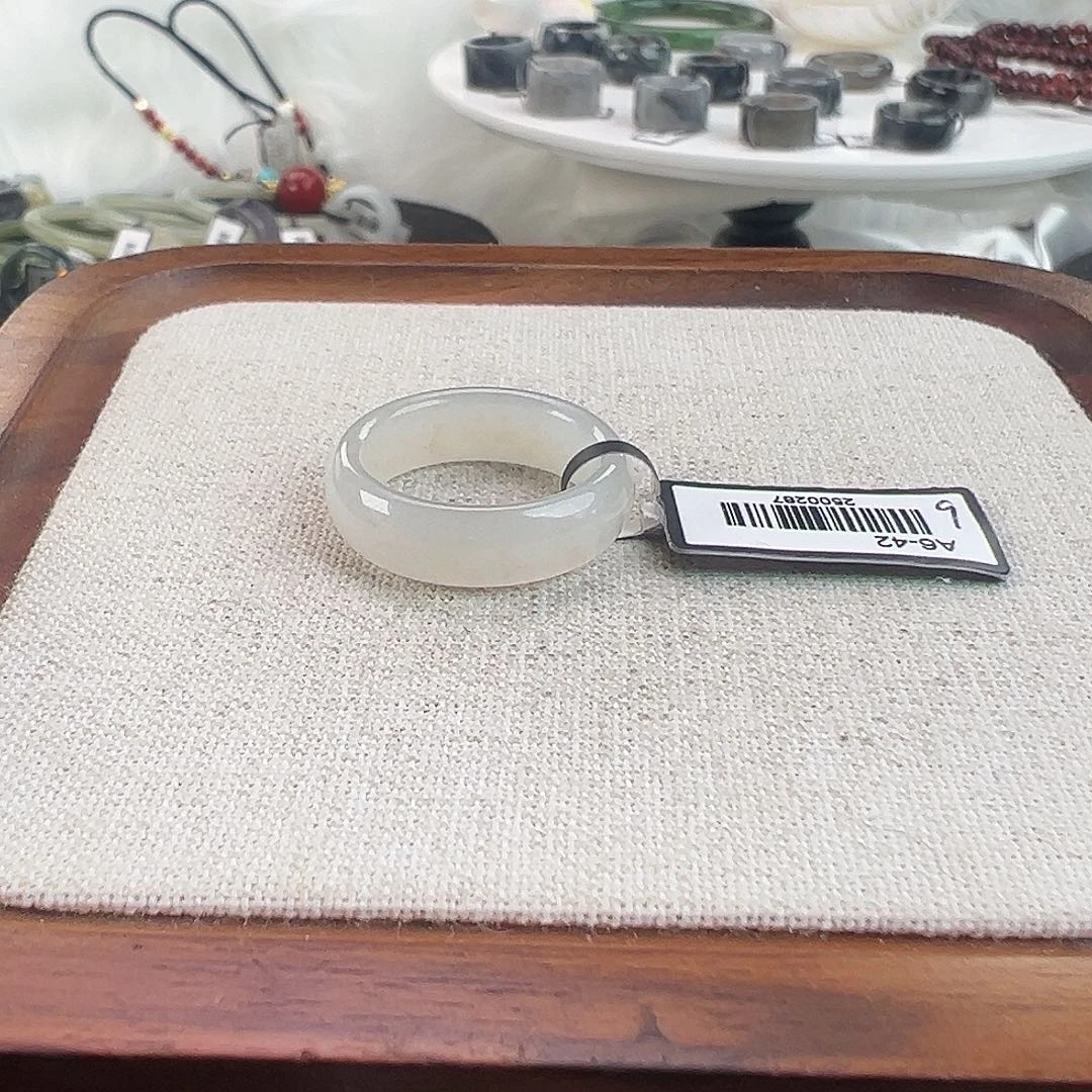 和田玉足金镶嵌戒指w90冰白圆切17.3不退换