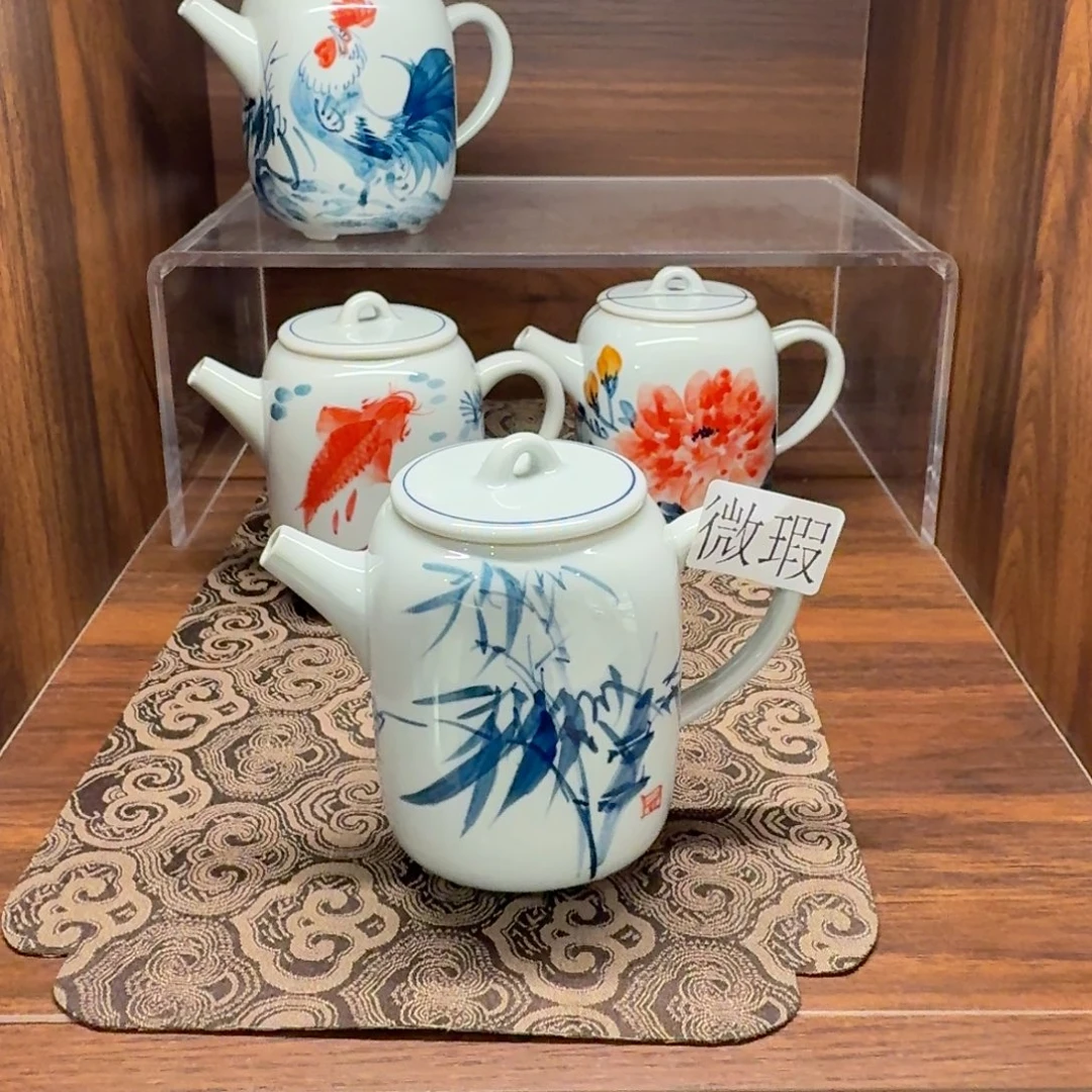 釉下手绘茶具微瑕