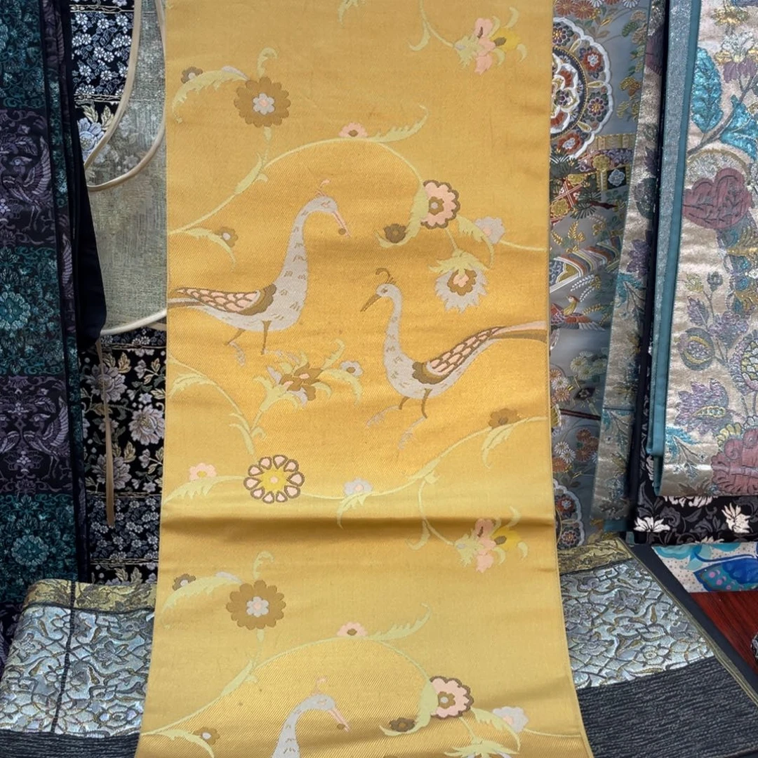 织绣织锦等多种工艺