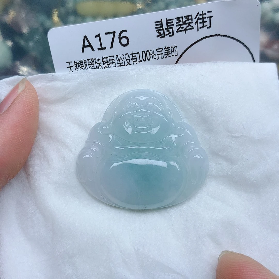 翡翠颈饰足银镶嵌翡翠