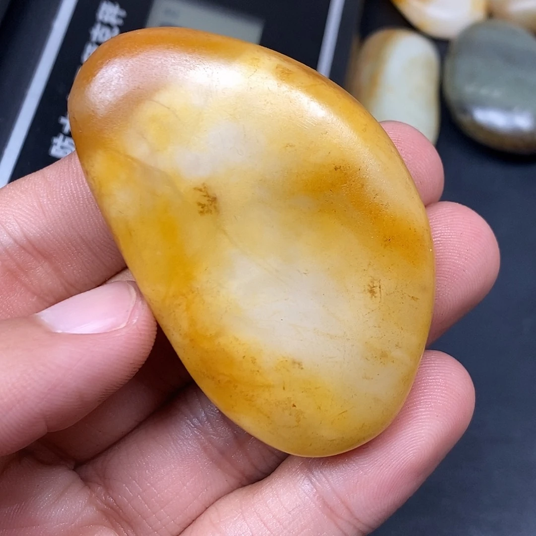 和田玉（糖玉）未镶嵌挂件