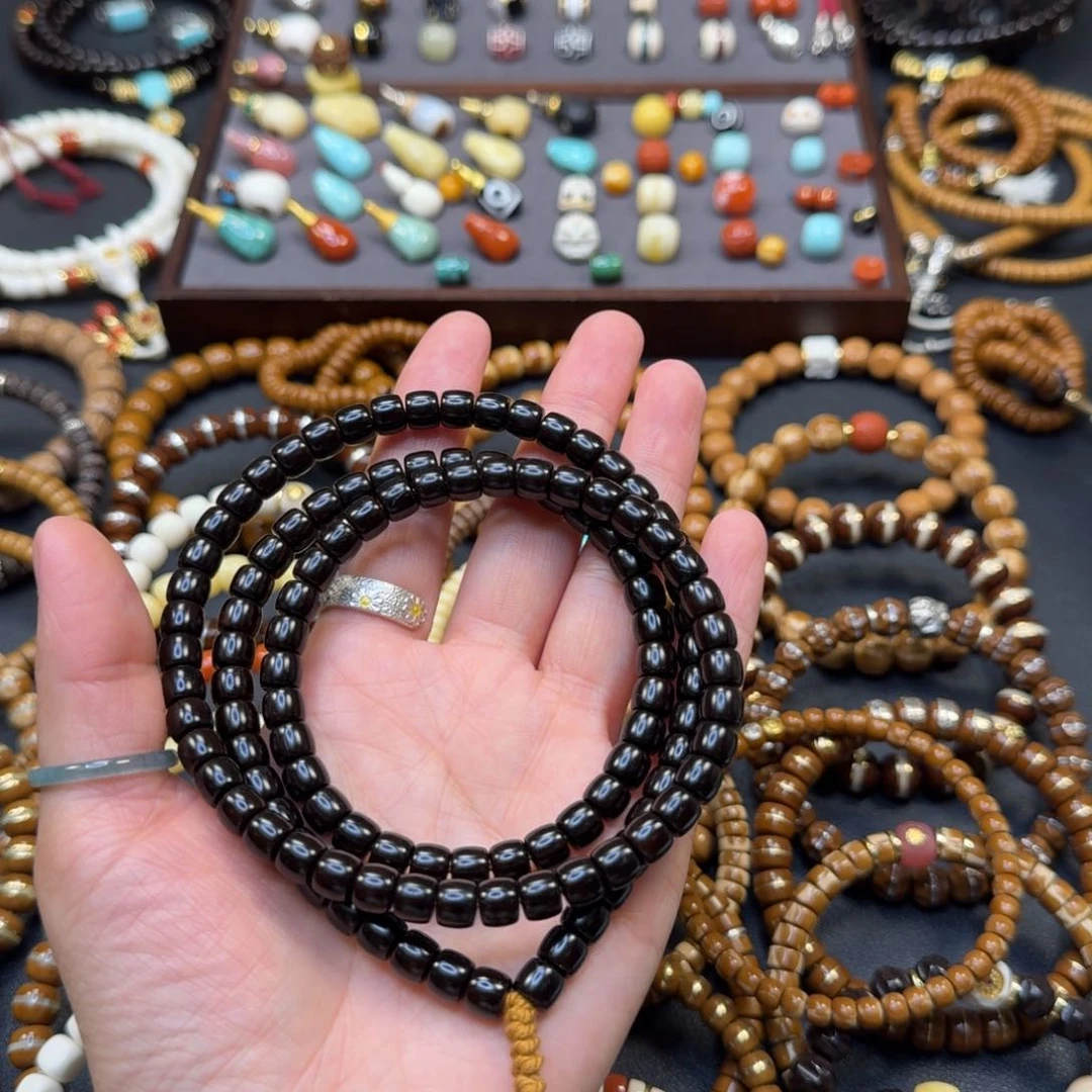 椰蒂吊坠h****新红红火火恍恍惚惚