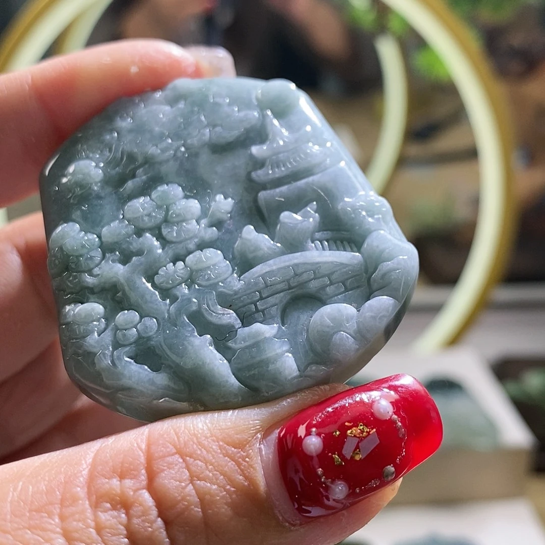 【闪购商品】翡翠颈饰未镶嵌山水