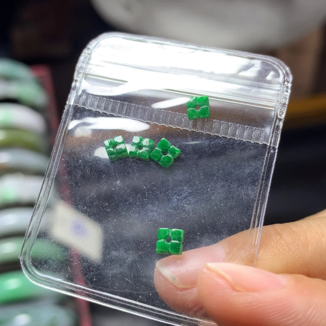 定制翡翠未镶嵌翡翠四叶草5颗