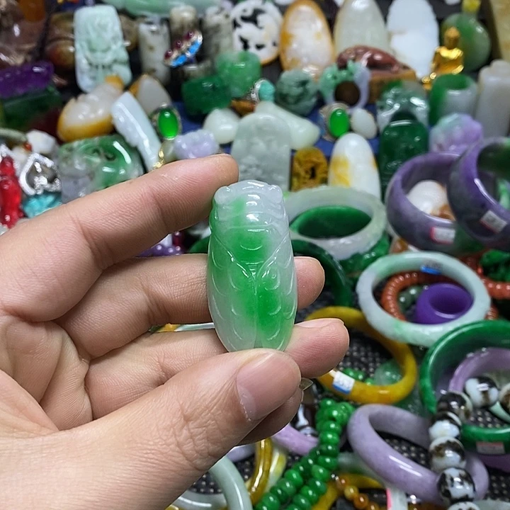 颈饰未镶嵌翡翠官方正规军回血放漏