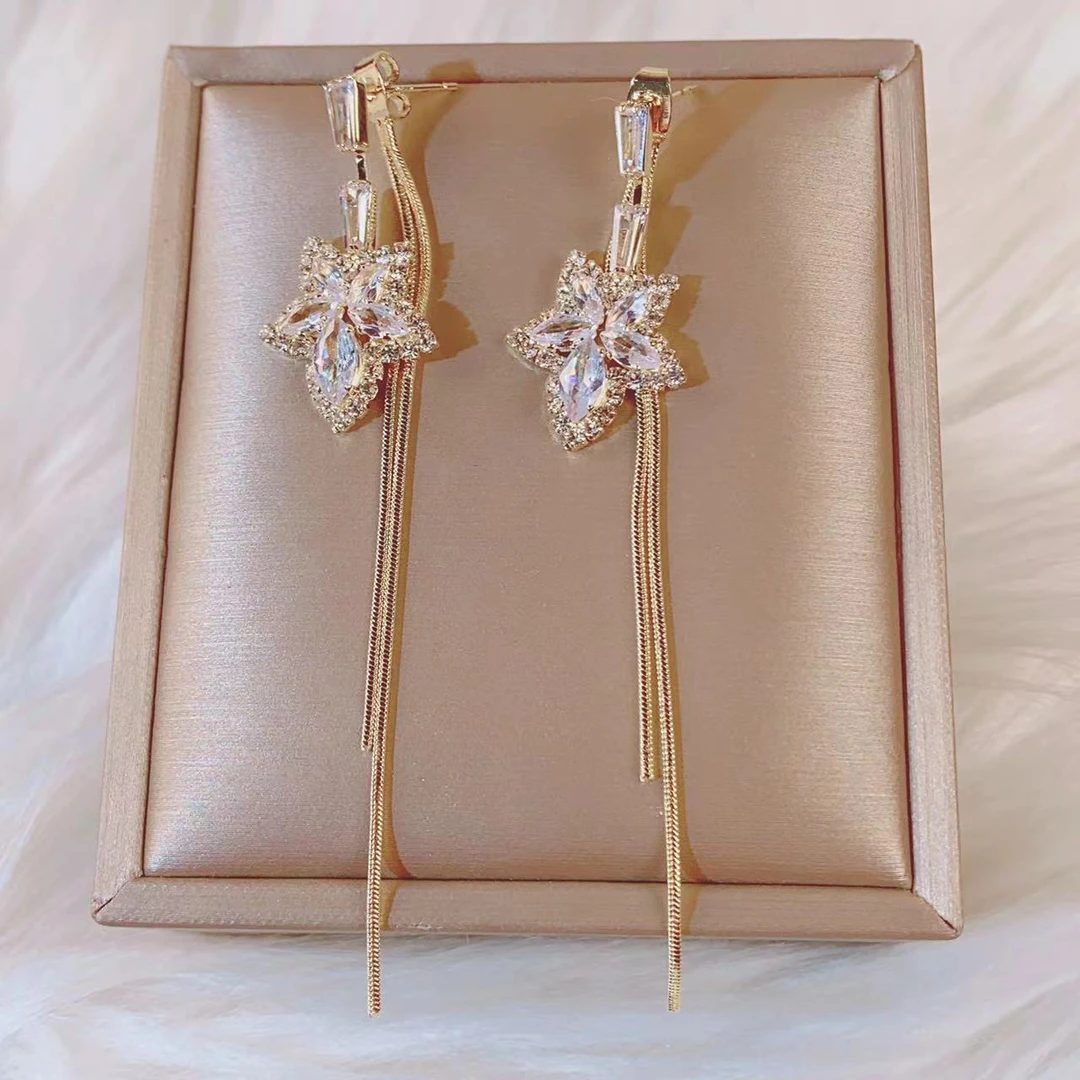 铜合金耳饰 时尚精致枫叶耳钉个性小众耳环女轻奢高级感耳环5413