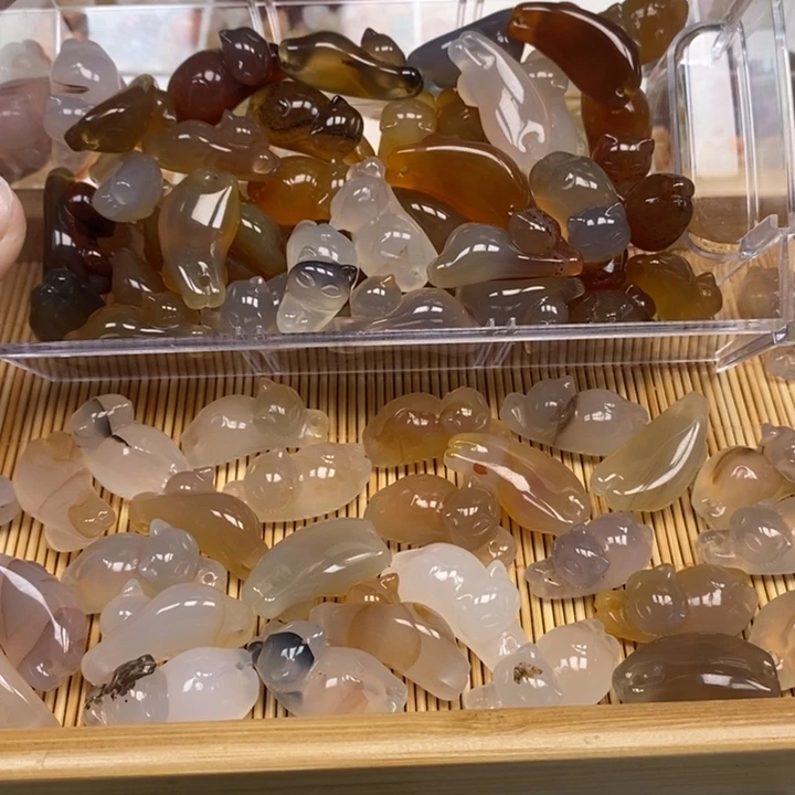 未镶嵌颈饰玛瑙/玉髓1个趴趴猫