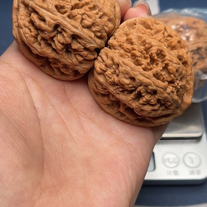 文玩核桃把件粗筋43