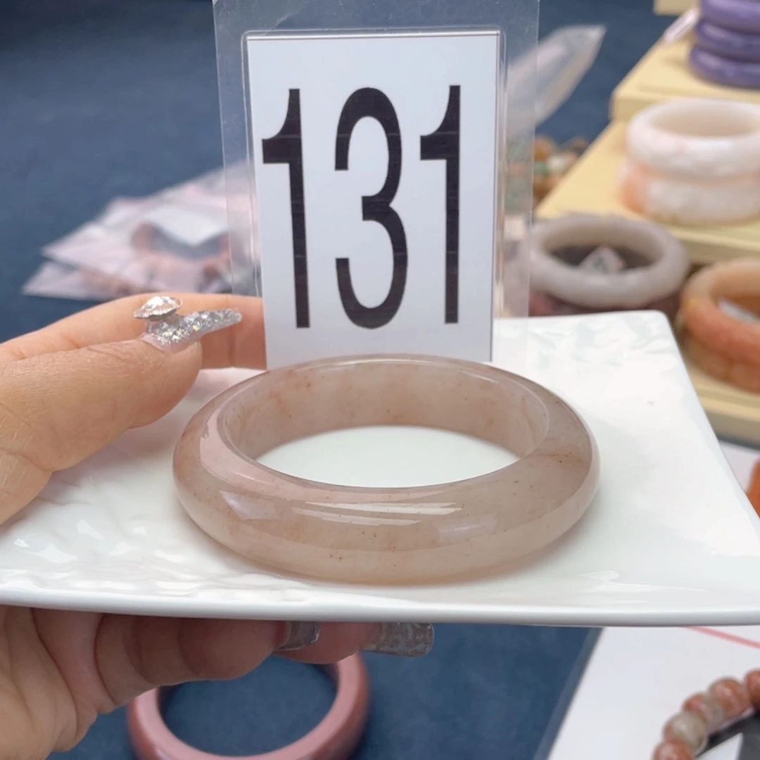 石英岩玉未镶嵌手镯