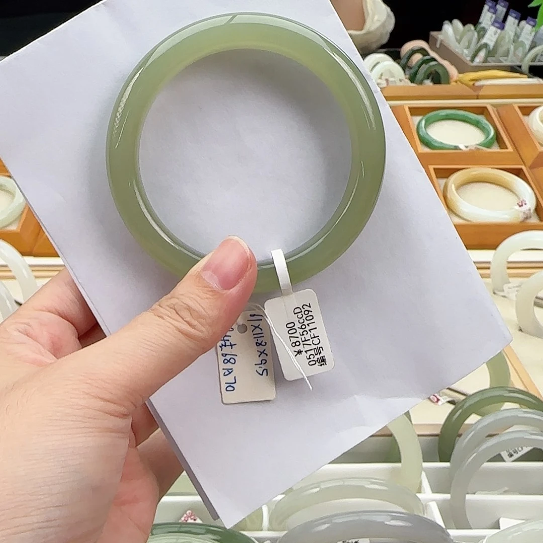 和田玉手镯未镶嵌61