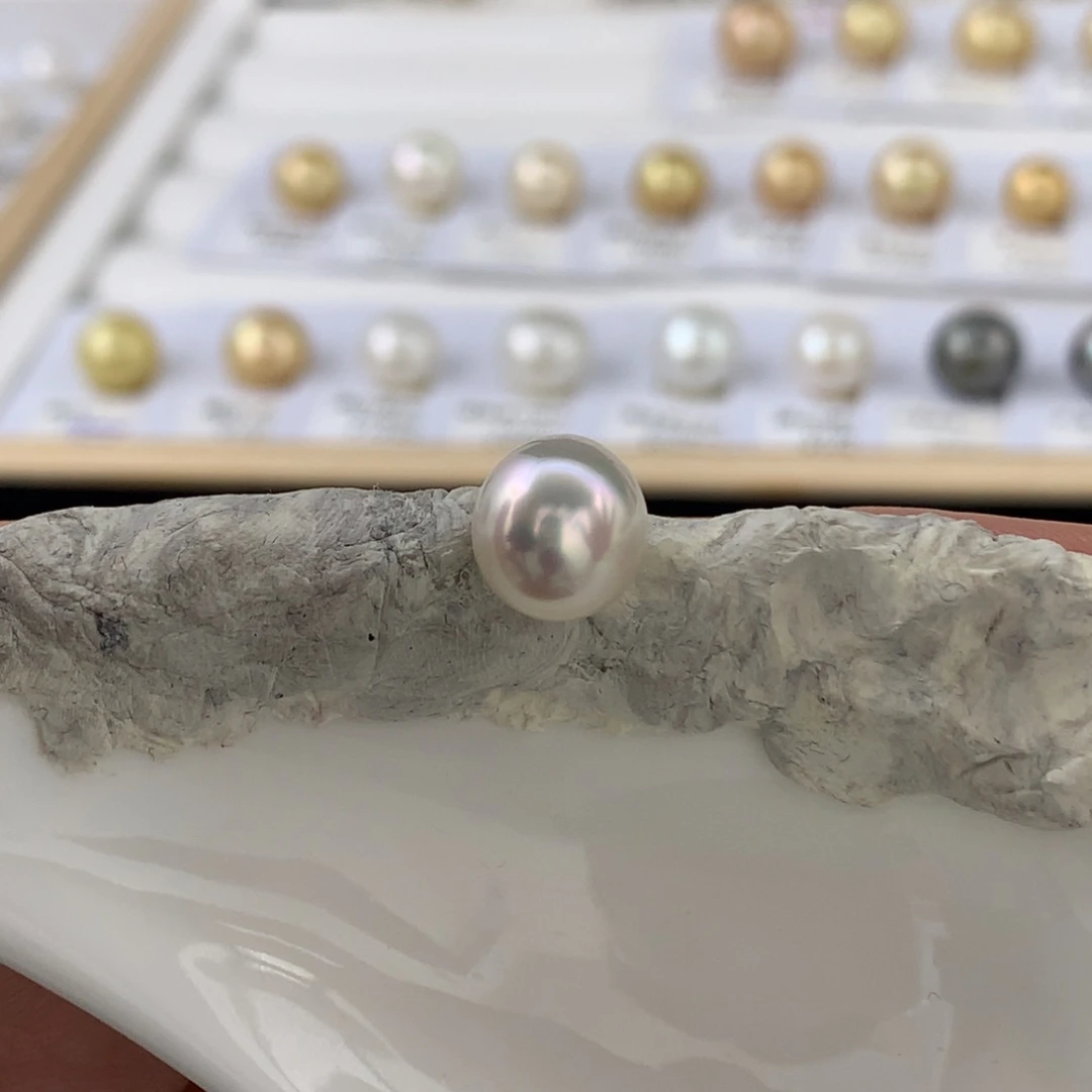 未镶嵌镜面极光炫彩9点位海水珍珠