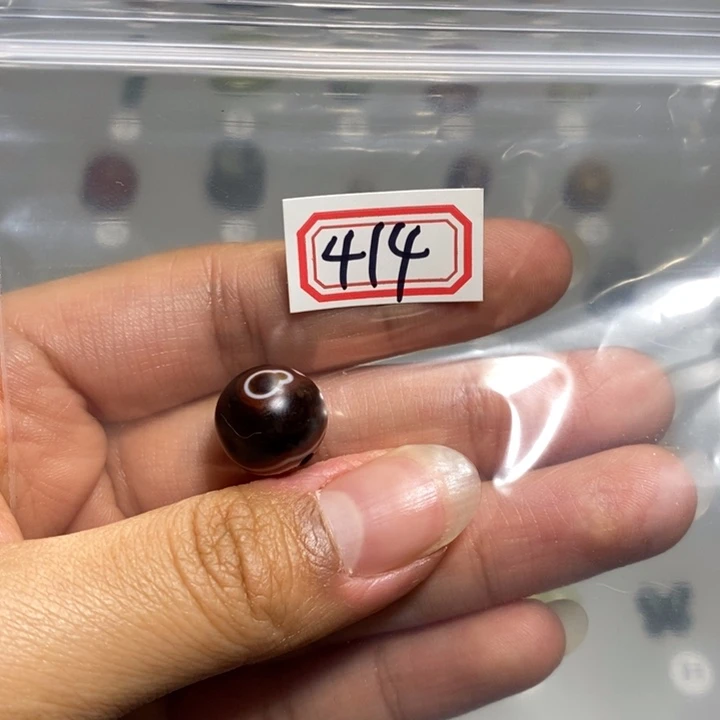 蛇纹石玉颈饰未镶嵌未****?