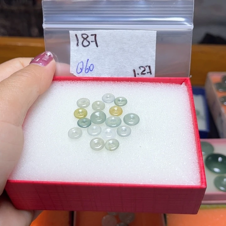 定制翡翠未镶嵌不