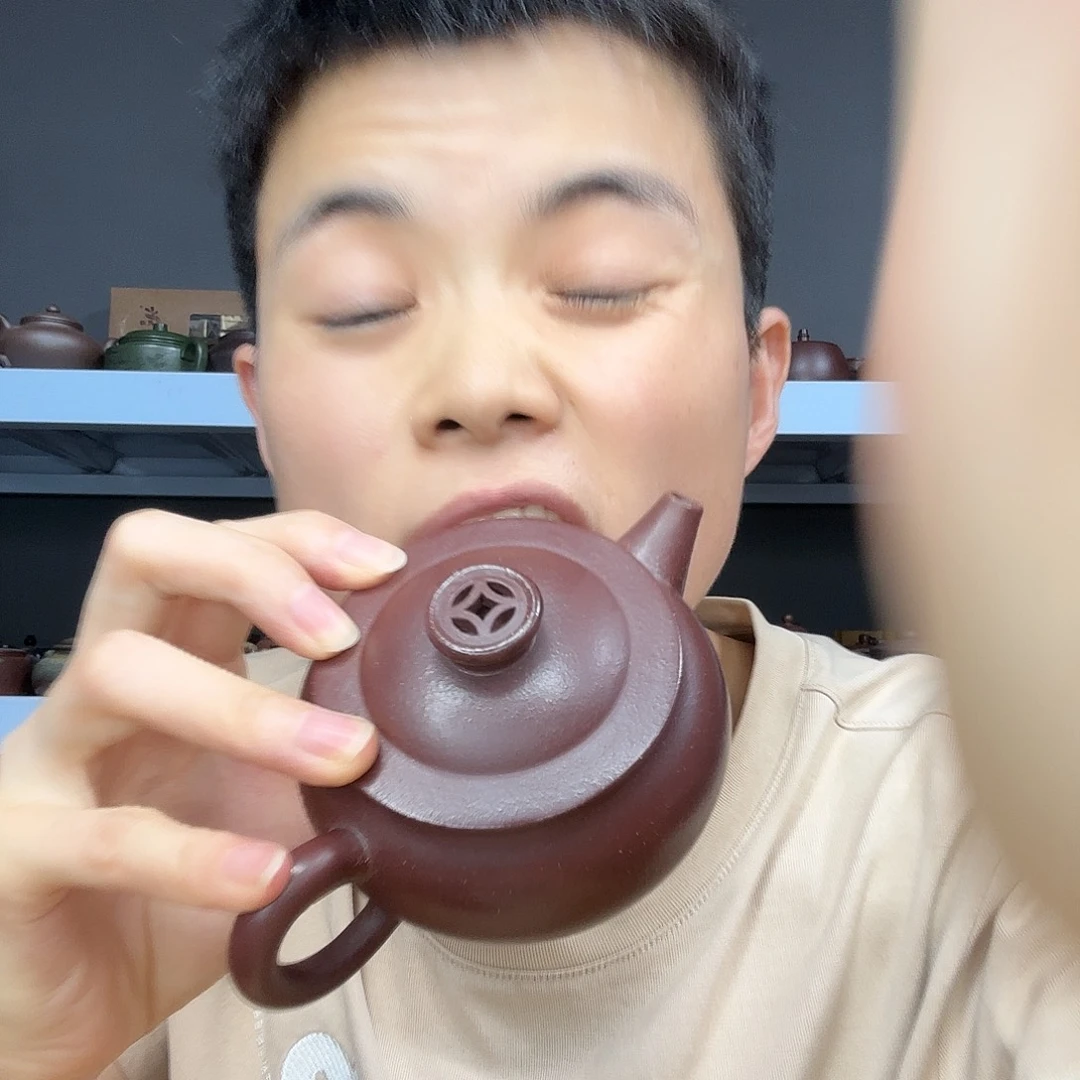 茶壶底槽青民间手艺人全手工制作