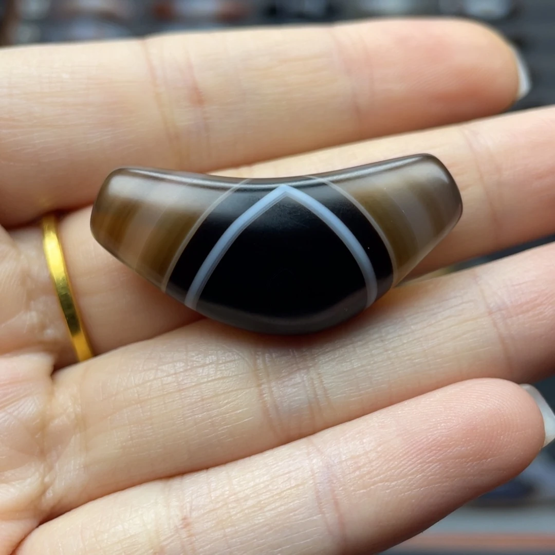 玛瑙/玉髓配珠未镶嵌卫***0改三通，不退不换