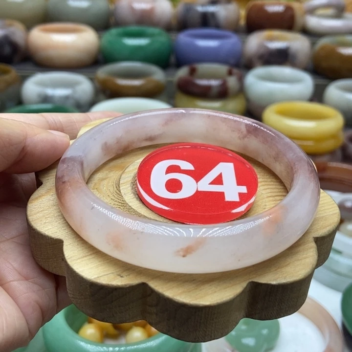 未镶嵌手镯石英质玉