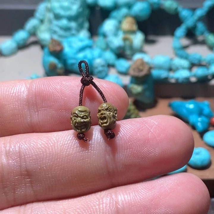 绿松石未镶嵌颈饰