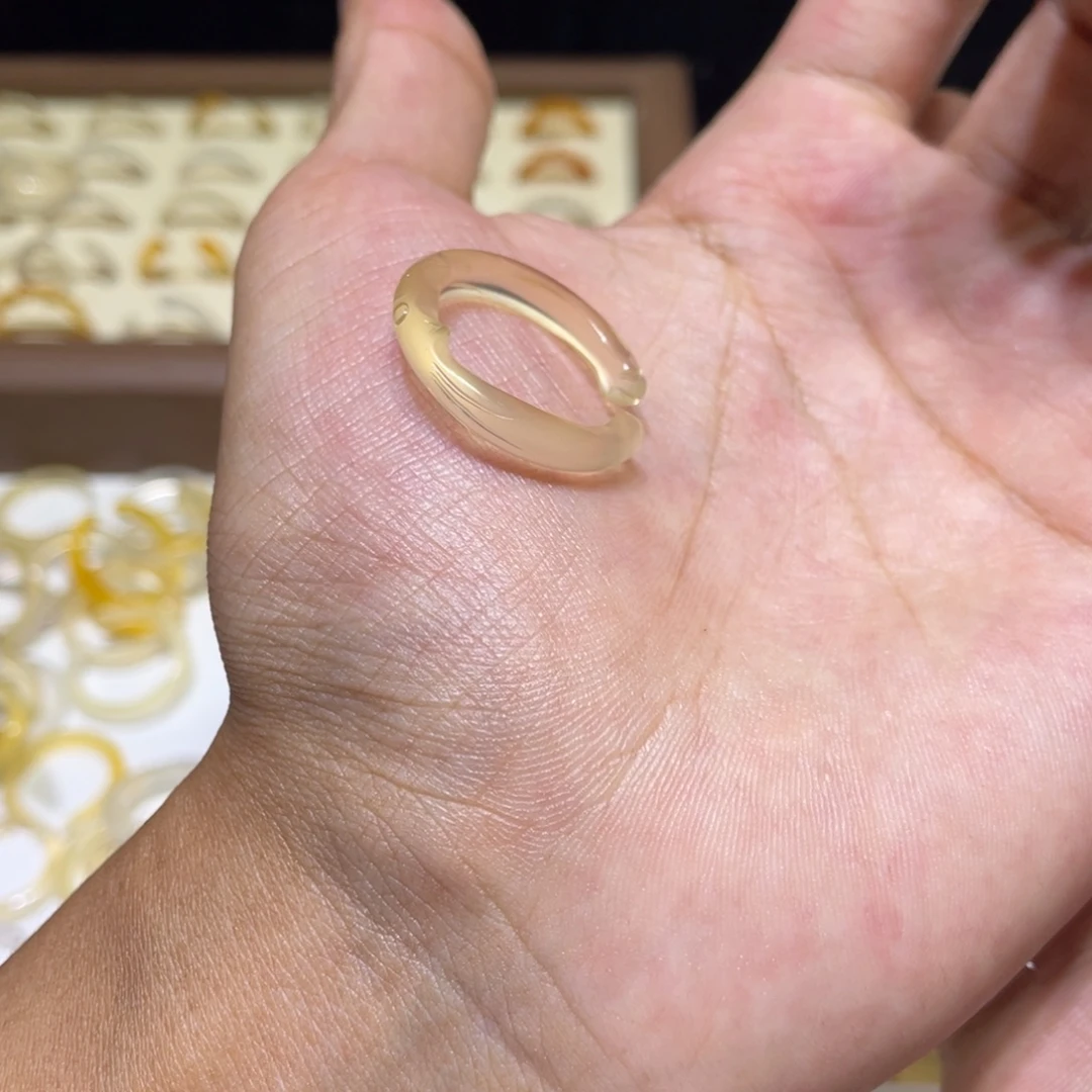 玛瑙/玉髓未镶嵌戒指29号港18.5