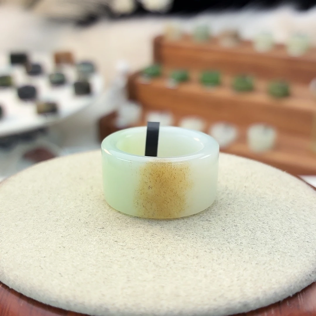 和田玉未镶嵌戒指i14一口糖圆切18.2mm