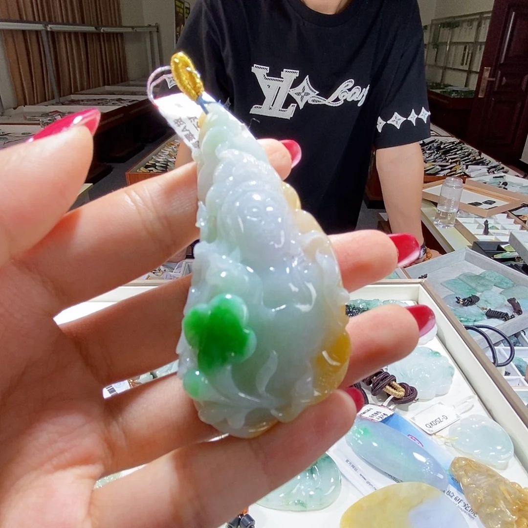 翡翠未镶嵌颈饰s****n翡翠