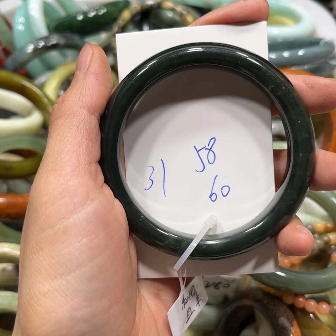 和田玉手镯未镶嵌无*