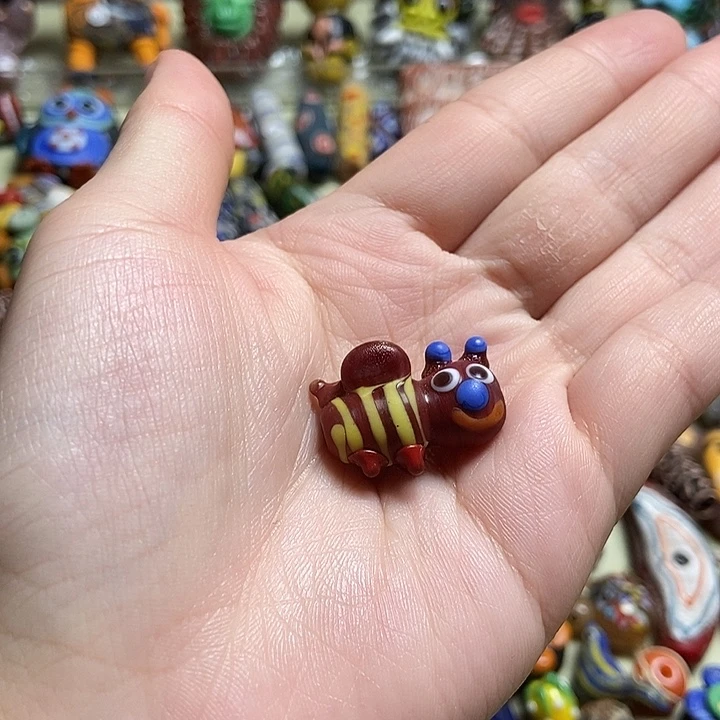 琉璃颈饰小蜜蜂可挑选049