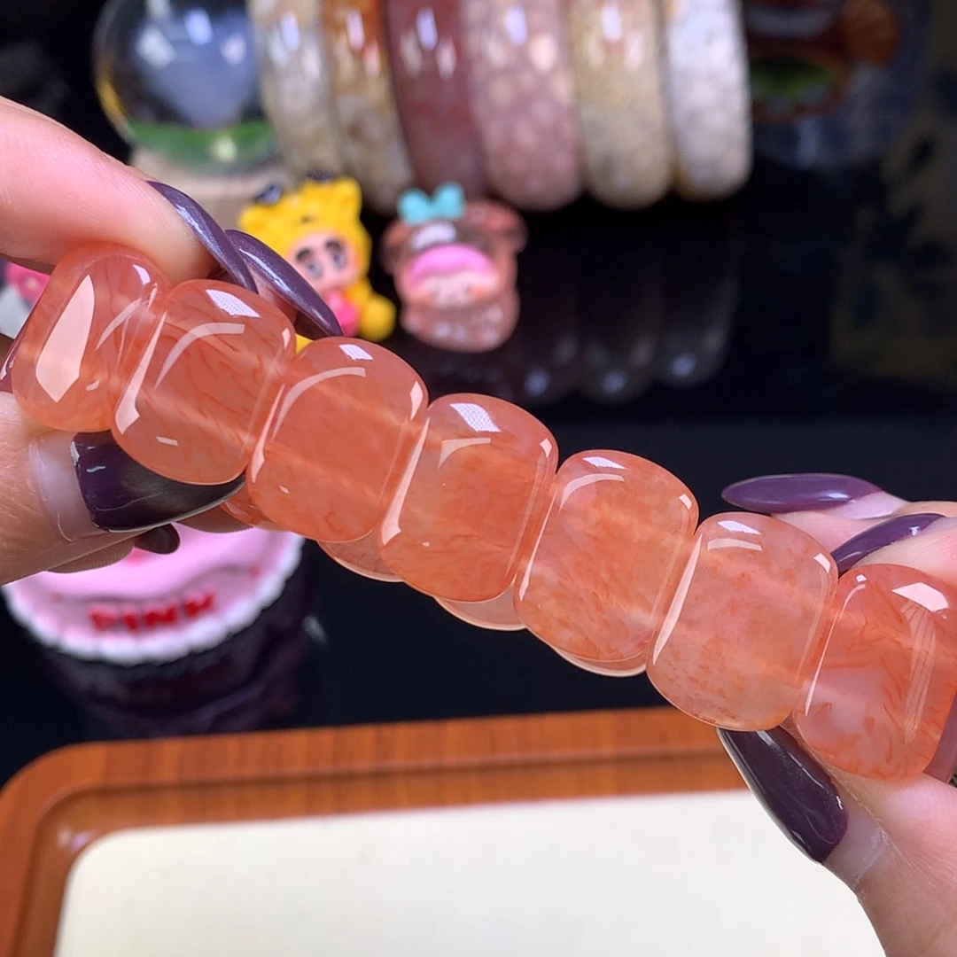 【闪购商品】颈饰未镶嵌硅化珊瑚（珊瑚玉）龙纹玛脑（28号）