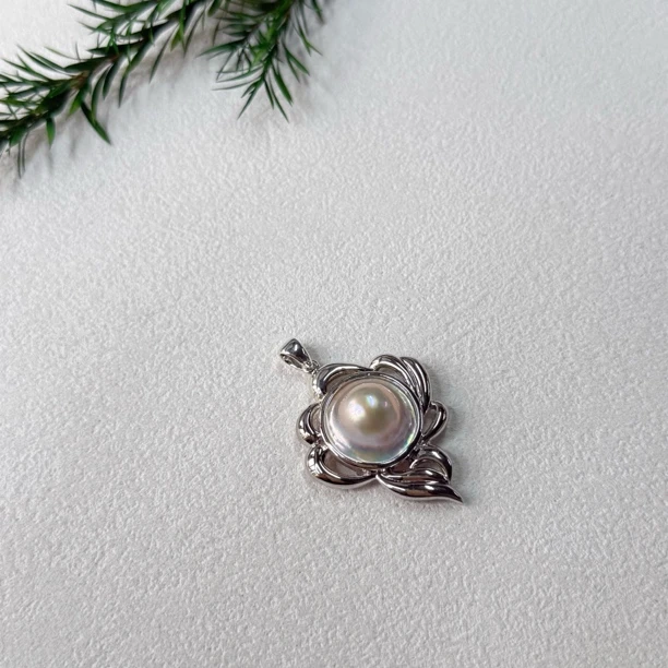 【六六中古】孤品优雅马贝珠吊坠te4424珠子卡10.8