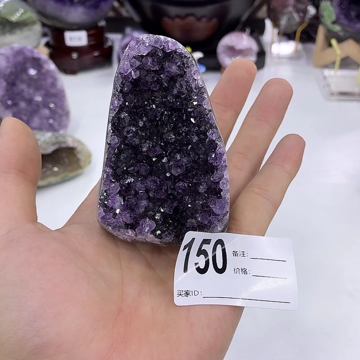 未镶嵌水晶大型摆件（非配饰）