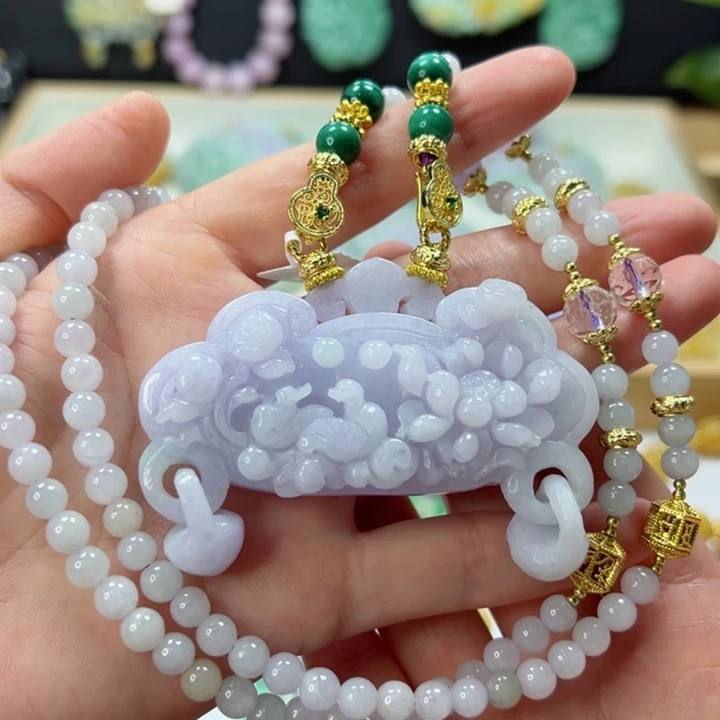 颈饰未镶嵌翡翠吊坠