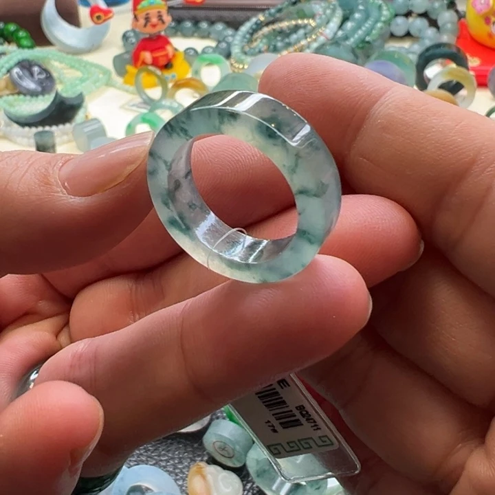 定制翡翠未镶嵌翡翠戒指17