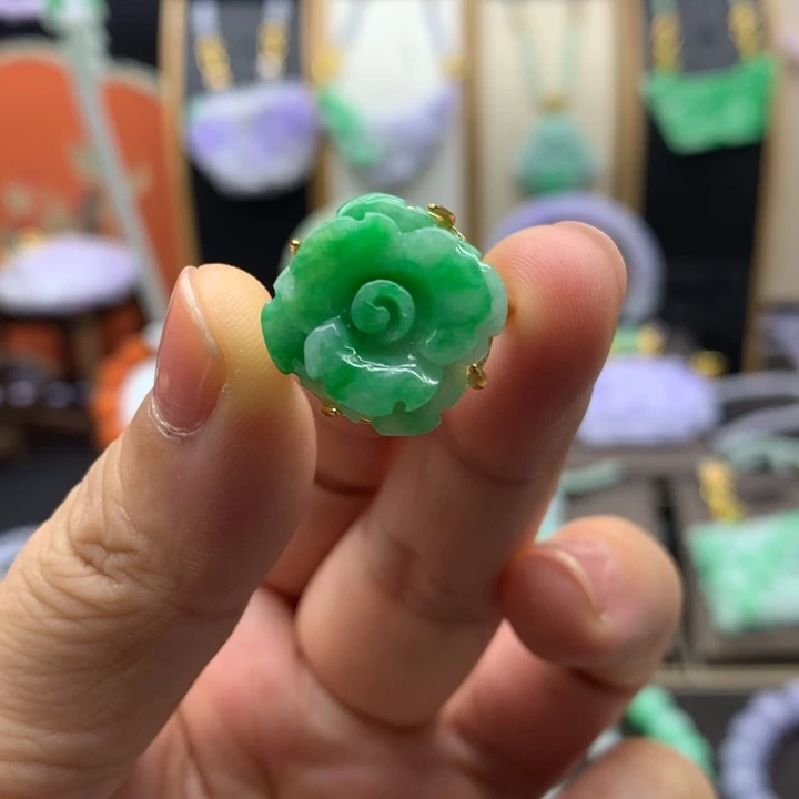 翡翠未镶嵌吊坠(不含链)翡翠戒指