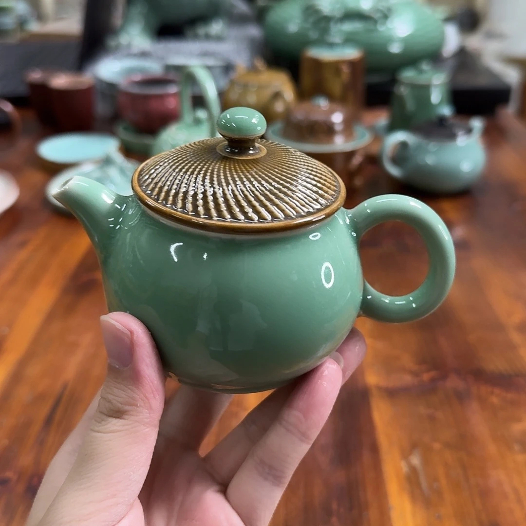 小仲龙泉青瓷微瑕8712