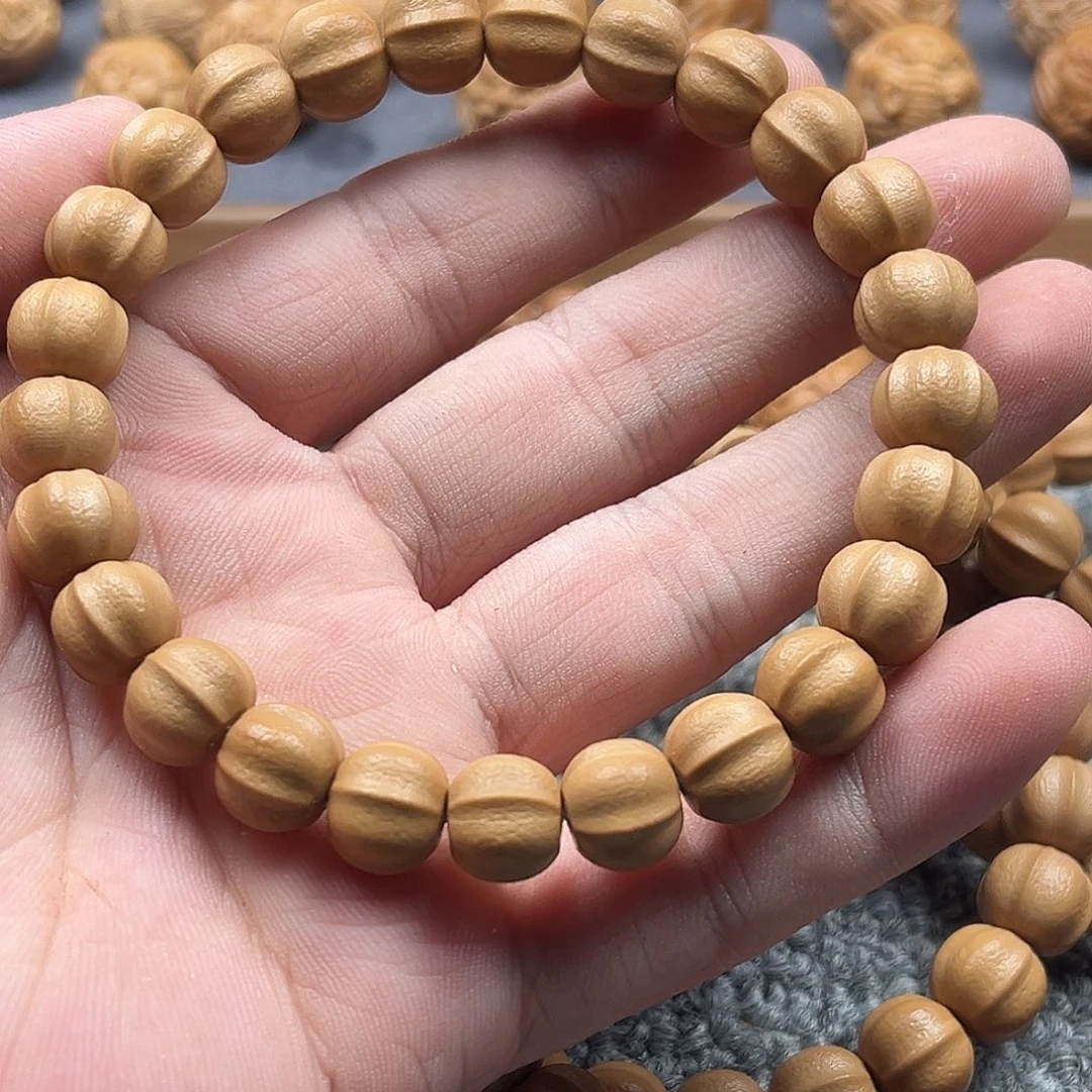 吊坠猴头核桃磨砂小鲨鱼