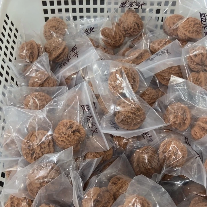 吊坠文玩核桃盘龙纹团