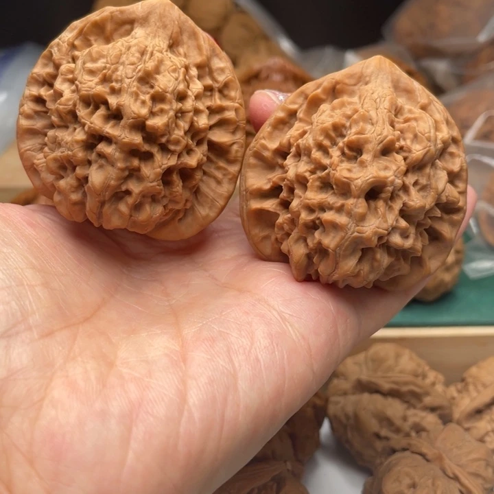 文玩核桃吊坠奔*霸49官帽