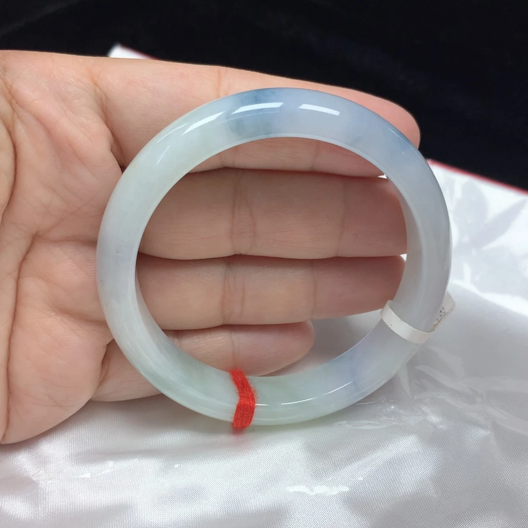 翡翠手镯未镶嵌正圈57.5