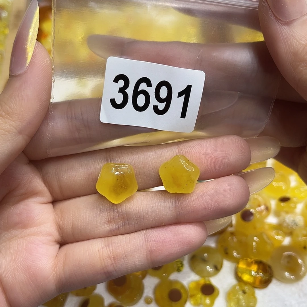 琥珀未镶嵌裸石蜜蜡