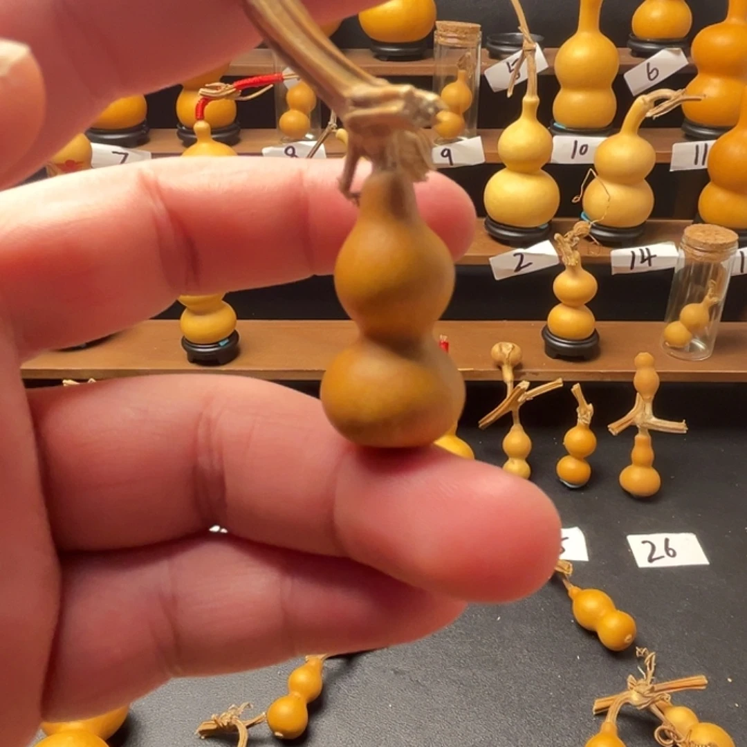 ****嗯精品手捻草丽金葫芦