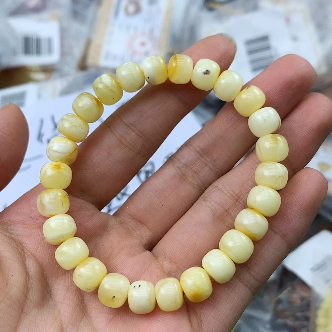 未镶嵌琥珀珠宝奇石