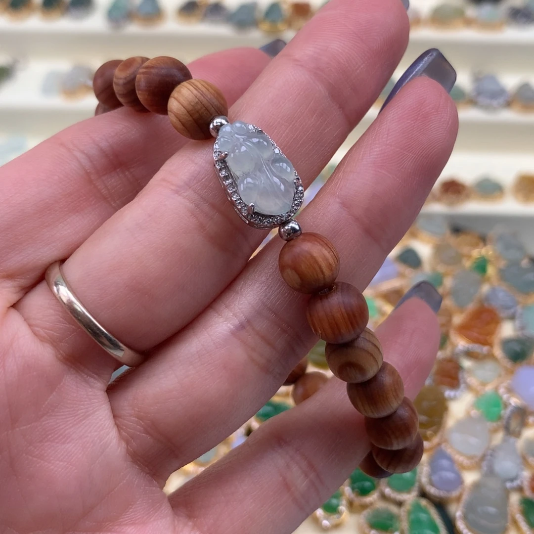 翡翠银S925镶嵌颈饰金鱼