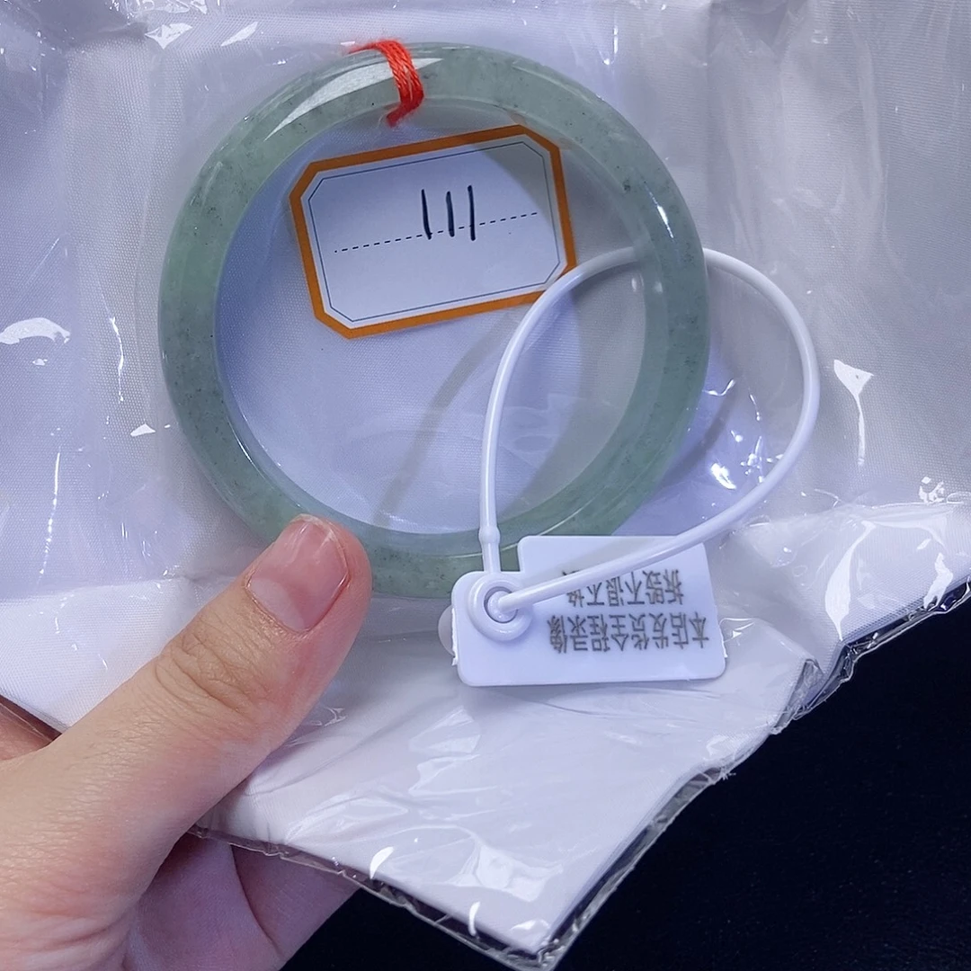 宠***儿翡翠手镯未镶嵌手镯60